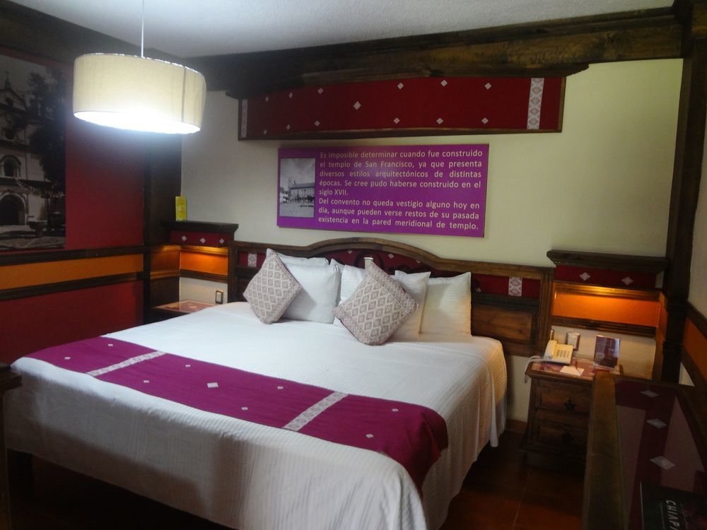 Nuestras Raices Hotel - Museo - Restaurante ซานกริสโตบัล เด ลาสกาซาส ภายนอก รูปภาพ