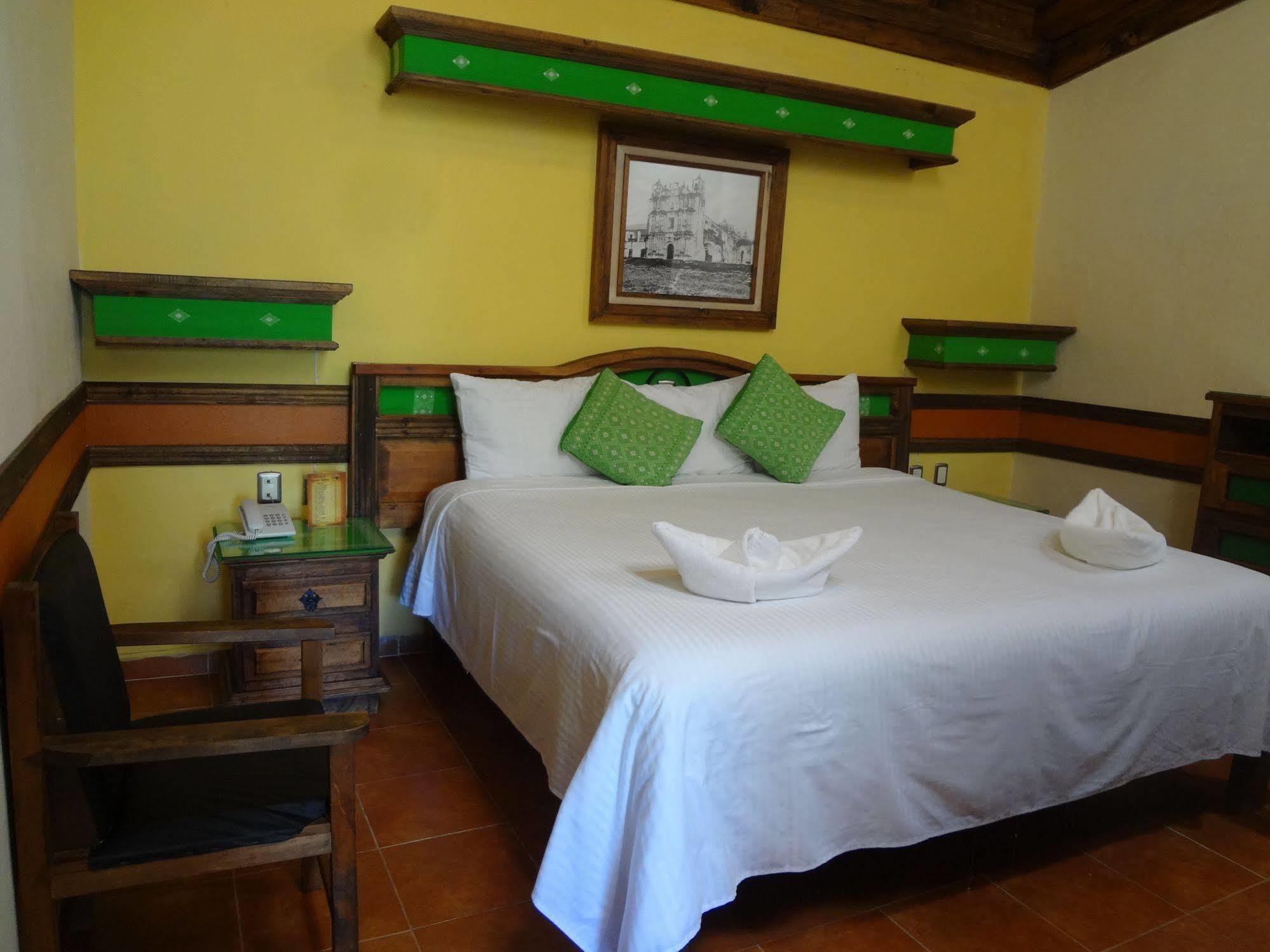 Nuestras Raices Hotel - Museo - Restaurante ซานกริสโตบัล เด ลาสกาซาส ภายนอก รูปภาพ